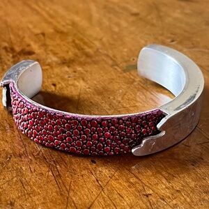Rustic Cuff Dallas Stingray 1/2" wide Red Silver